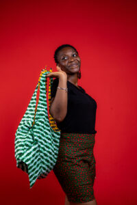 Sac pliable wax porté épaule.